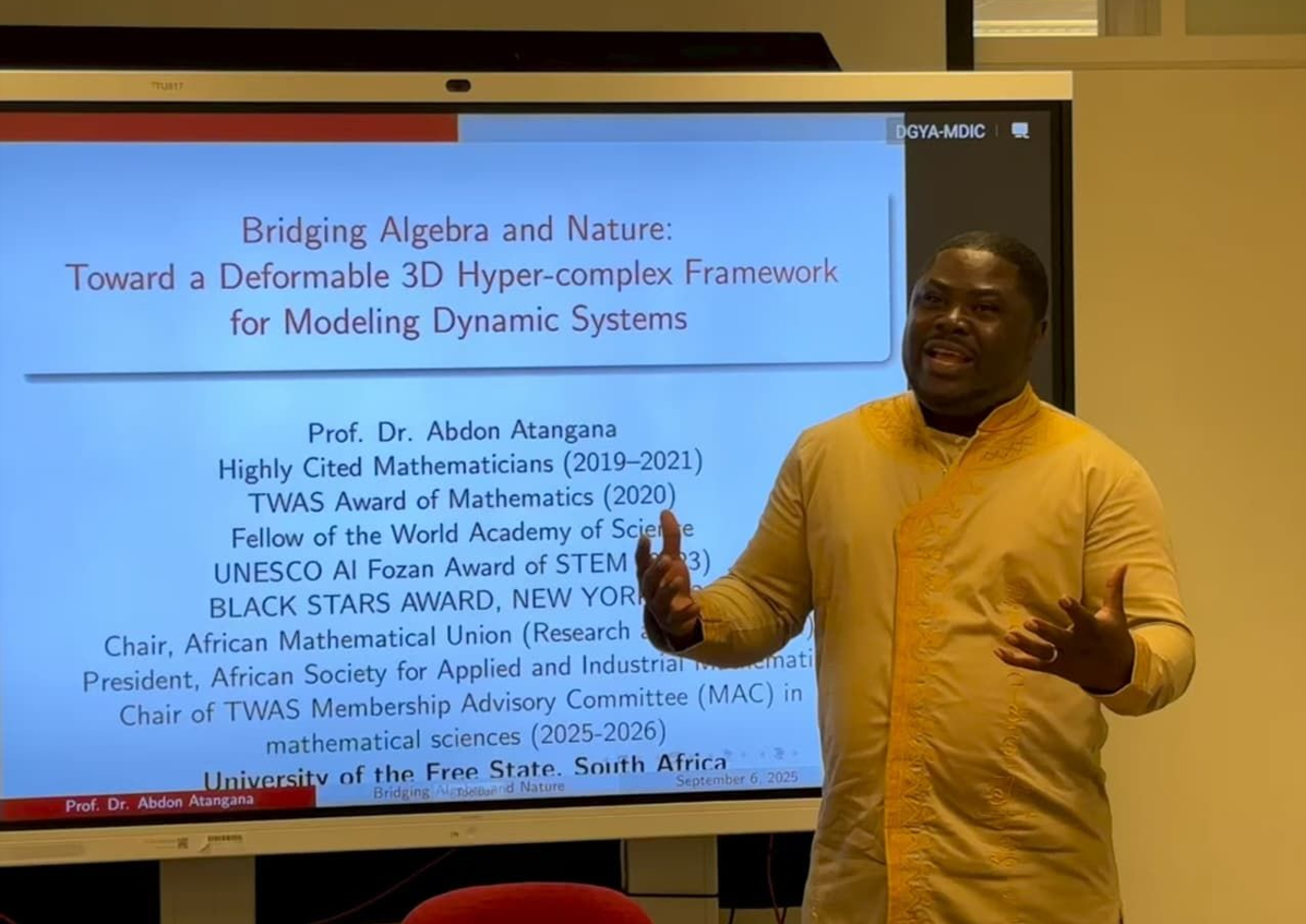 FINTECH  AND PAYMENT ASSOCIATION | CAMEROUN :  Aperçu sur l'interaction entre mathématiques, modélisation et inclusion financière ou l'hommage au professeur Abdon Atangana 