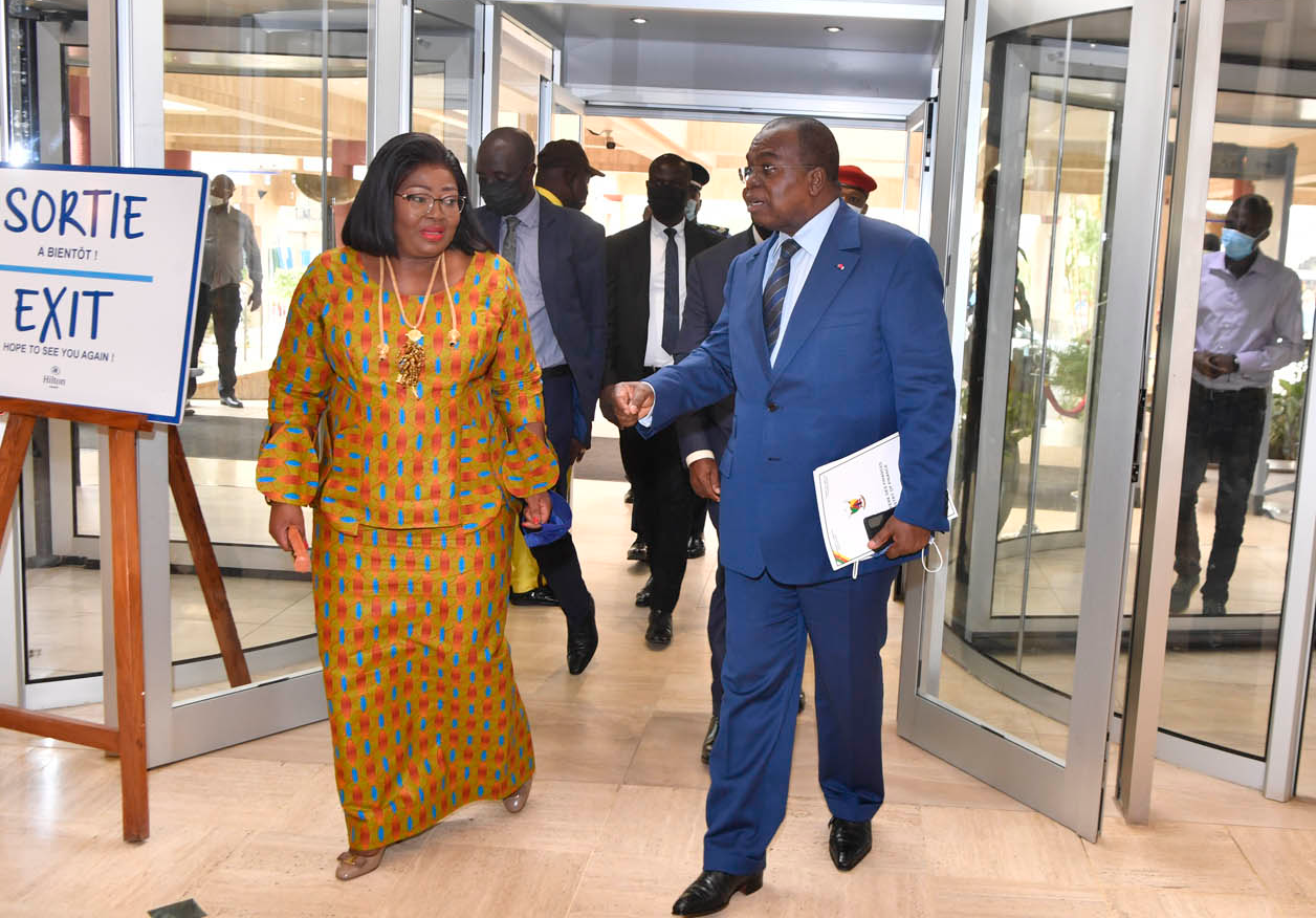 CAMEROUN : L'Etat cède en 